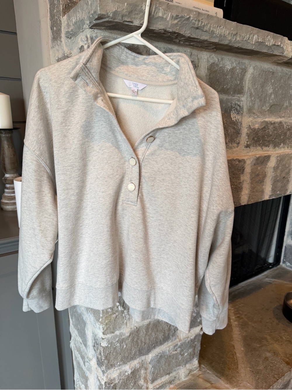 Time and Tru Light Gray Snap-Front Pullover Sweatshirt